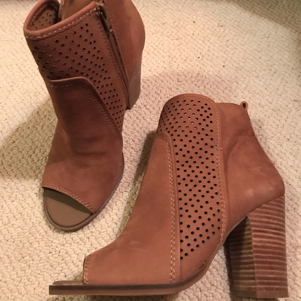 Lucky Brand booties